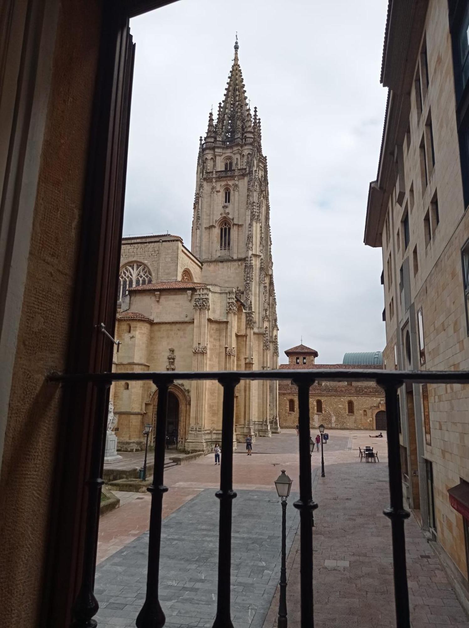 Alojamiento Oviedo 1 Exterior foto